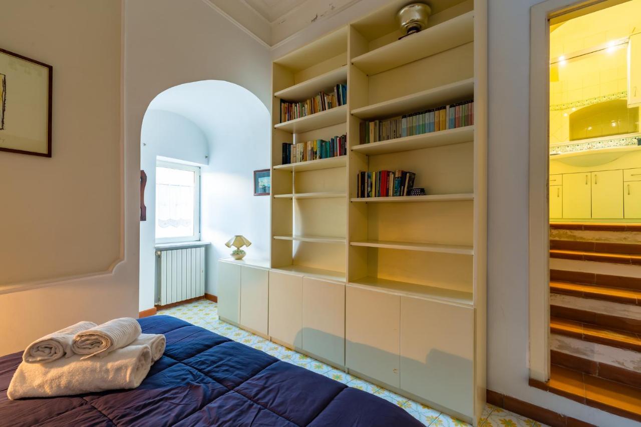 Villa Paola - Hidden Panoramic Garden And Terraces By Napoliapartments Exterior foto